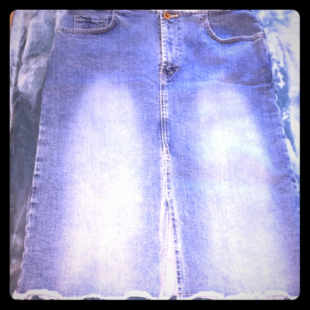Denim skirt